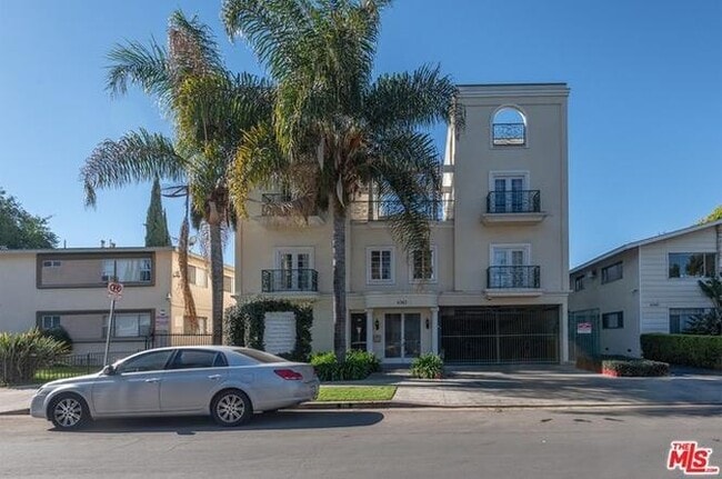 Foto del edificio - 4343 Ventura Canyon Ave