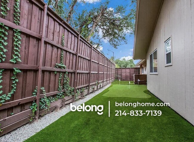 Foto del edificio - 7307 Spring Valley Rd