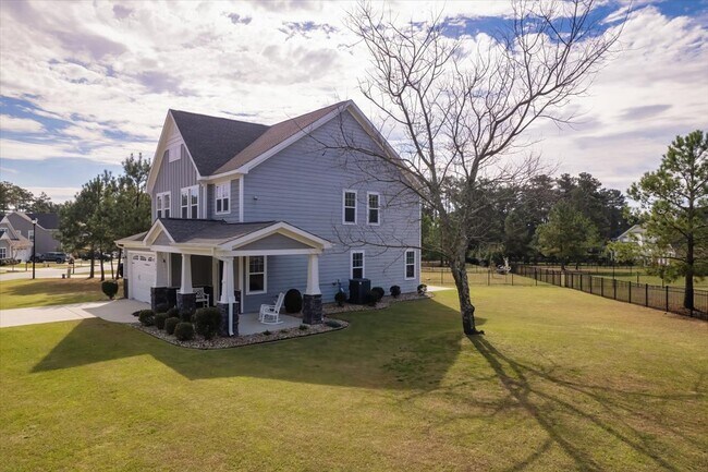 Foto del edificio - 450 Kerr Lake Rd