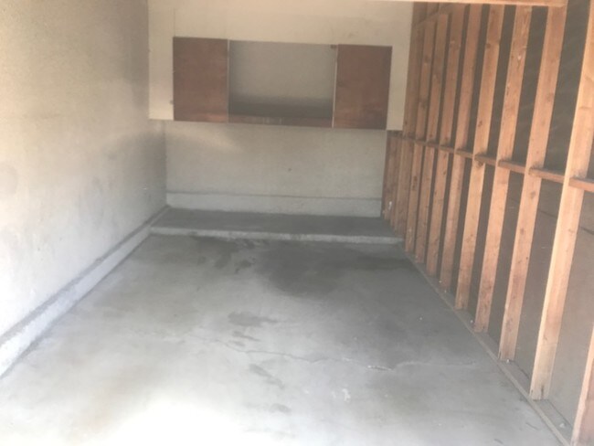 Foto del edificio - 1300 W Lambert Rd