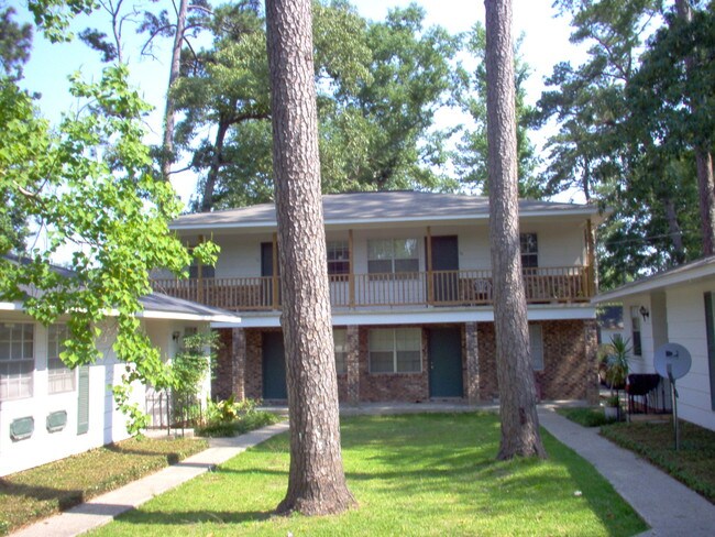 Los apartamentos de 13-16 - 1715 Mamie St