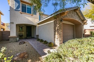 Building Photo - 10465 Saddle Mountain St