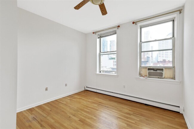Foto del edificio - 319 Barrow St