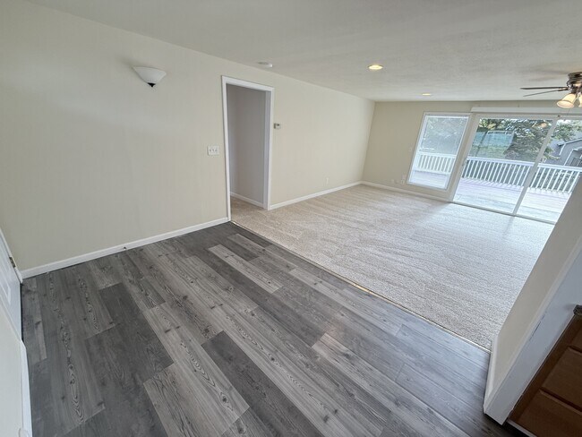 Foto del edificio - 2105 116th Ave NE