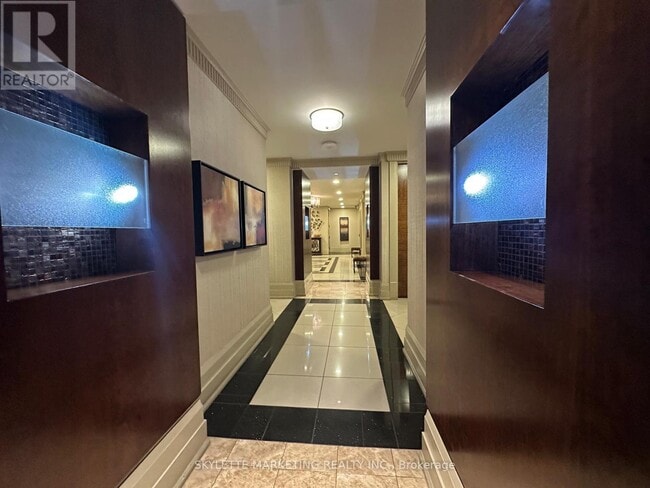 Photo du bâtiment - 8 Rean Dr