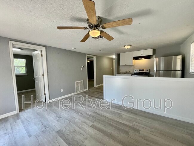 Foto del edificio - 605 S Disston Ave