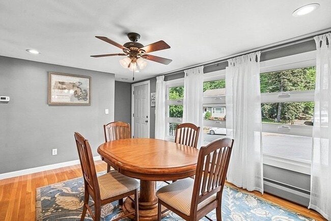 Foto del edificio - 41 Crooker Dr