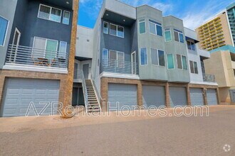 Building Photo - 3633 N 3rd Ave