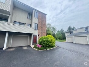 Building Photo - 6225 Acropolis Dr SE