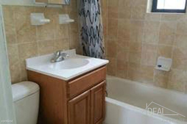 Foto del edificio - 69 Malcolm X Blvd