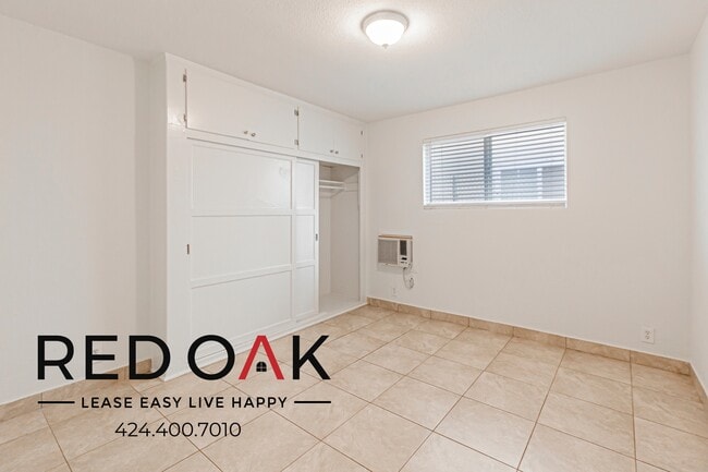 Foto del edificio - 4846 Hazeltine Ave