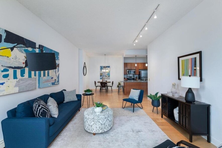 Foto principal - 215 7th St NE