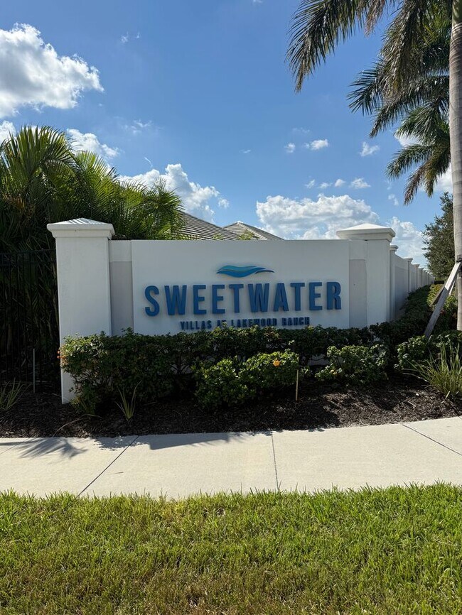 Foto del edificio - Sweetwater at Lakewood Ranch 2 Bedroom Villa