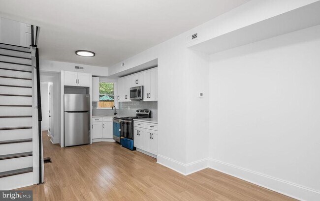Foto del edificio - 2042 E Somerset St