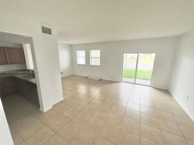 Foto del edificio - 8850 NW 97th Ave