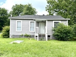 Building Photo - 701 N Cypress St