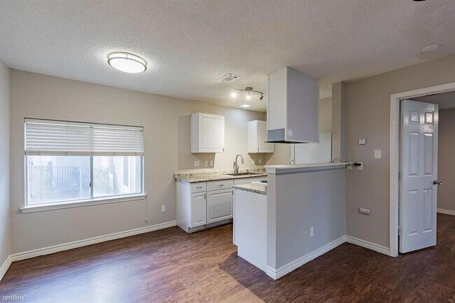 Foto del edificio - 4500 Witham Ln