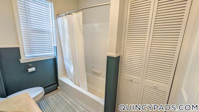 Building Photo - 37 Glover Ave