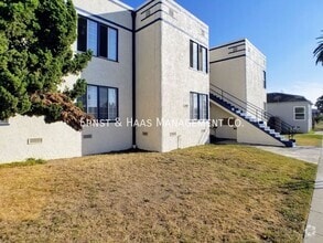 Building Photo - 1892 Magnolia Ave