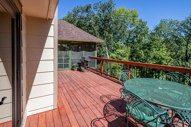 Building Photo - 3104 Shoreside Dr