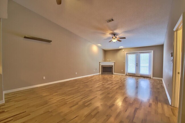 Foto del edificio - 3606 Cagney Dr