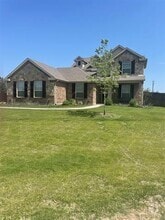 Building Photo - 811 Blue Quail Dr