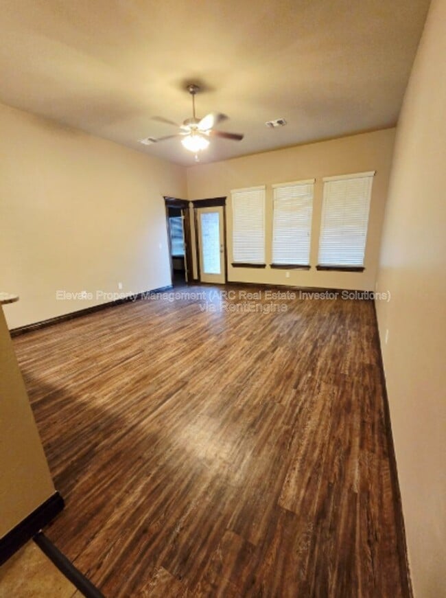 Foto del edificio - 2215 Kintyre Rd