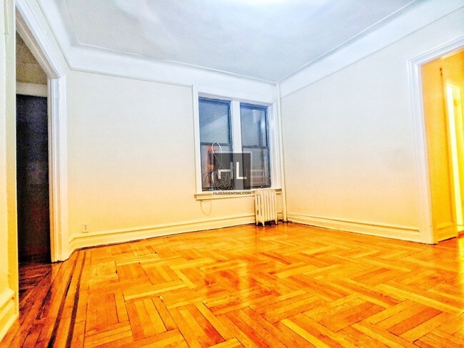 Foto del edificio - CROPSEY AVENUE