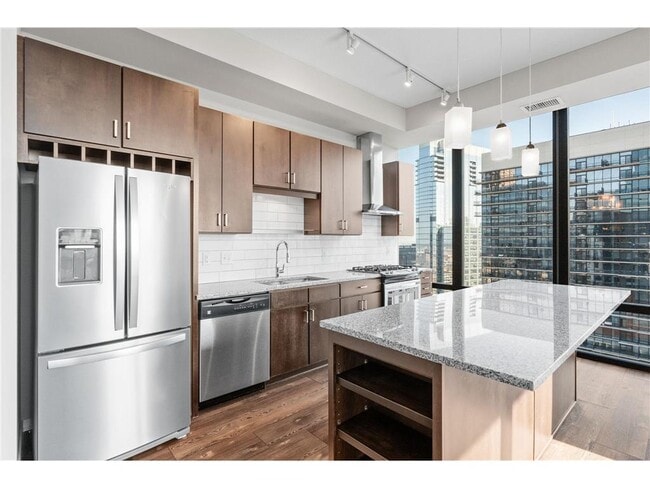 Building Photo - 465 Nicollet Mall