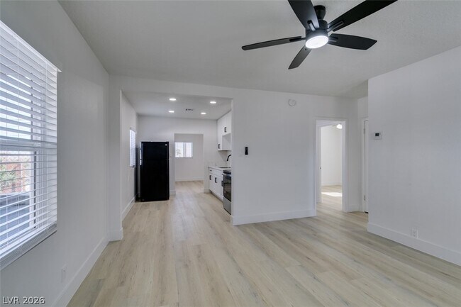 Foto del edificio - 254 W Basic Rd