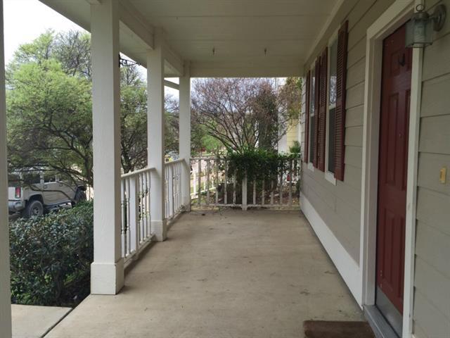 Foto del edificio - 10000 Cherry Hill Ln