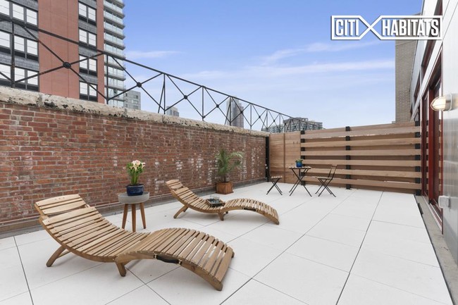Building Photo - The Offerman Lofts