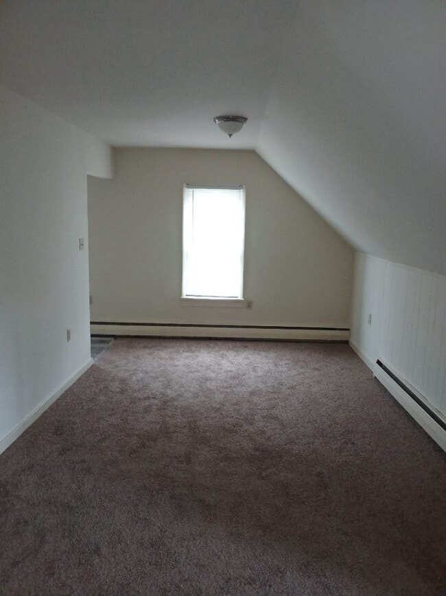 Building Photo - Available August 1st Charming 1-Bedroom Apartment in Coopersburg