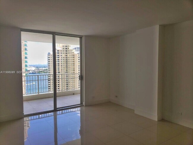Foto del edificio - 701 Brickell Key Blvd