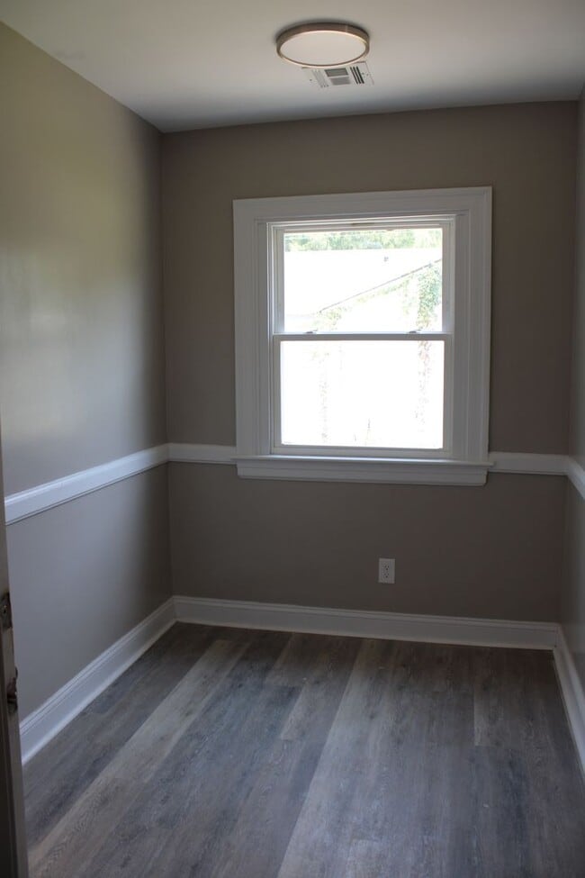 Foto del edificio - 502 Macon St S