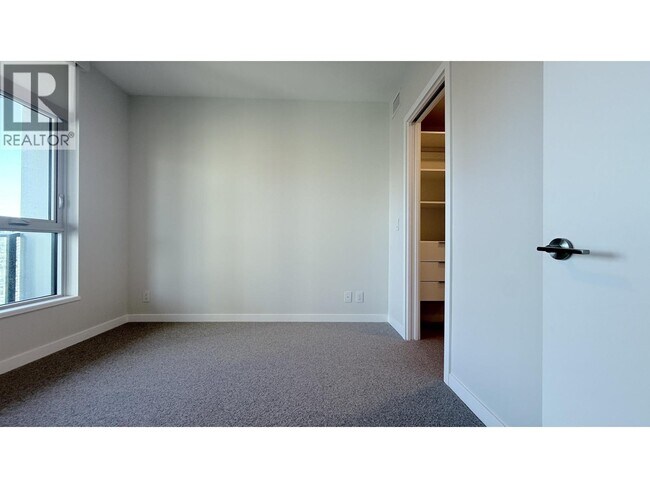 Photo du bâtiment - 2186 Gilmore Ave