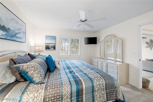 Building Photo - 6900 Dennis Cir