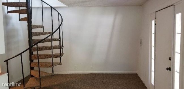 Building Photo - 2 br, 1.5 bath House - 116 Beechridge