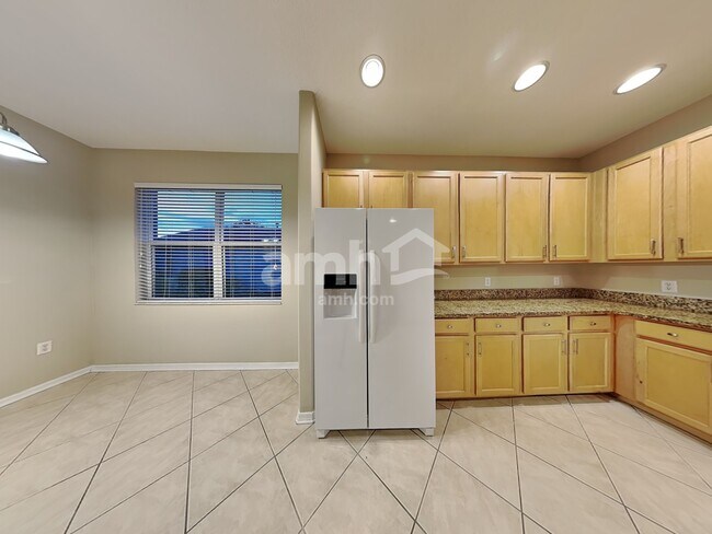 Foto del edificio - 15692 Lemon Fish Dr