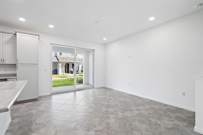 Foto del edificio - 16377 Biltmore Lndg