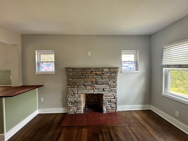 Foto del edificio - Knoxville 37915 - 3 bedroom, 1 bath home -...