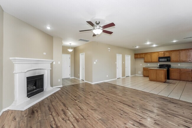 Building Photo - 9865 Gallatin Ln