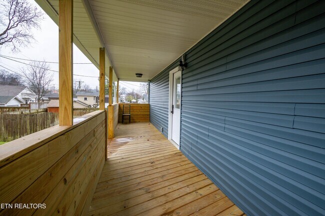 Foto del edificio - 224 E Quincy Ave