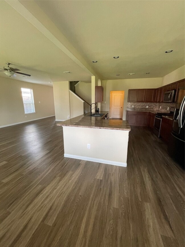 Building Photo - 16919 Iver Ironwood Trl