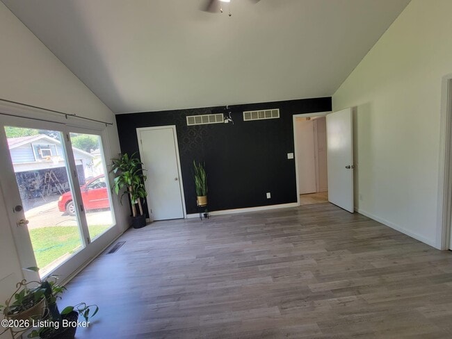 Foto del edificio - 6913 Beard Ct