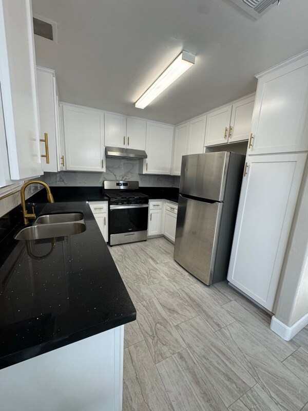 Foto del edificio - 1998 2nd St