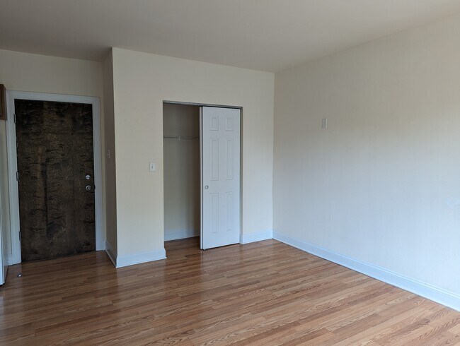 Foto del edificio - 2600 N Kimball Ave