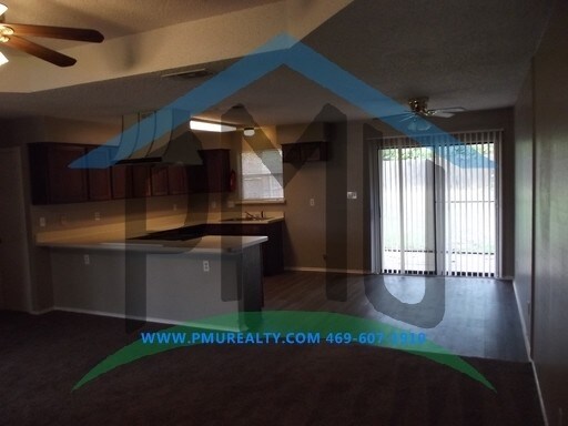 Foto del edificio - 33 Shady Valley Ct