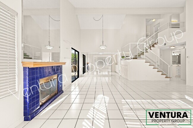 Foto del edificio - Charming 3-Bedroom Townhouse Oasis in Port Hueneme – Las Palomas