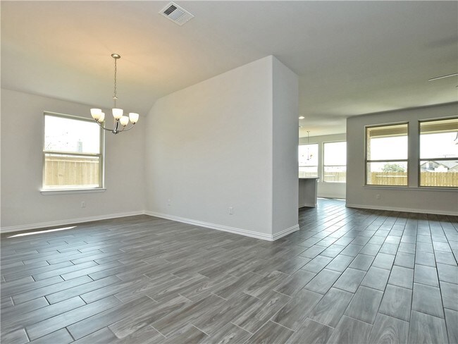 Building Photo - 3701 Kirby Cove